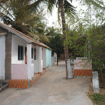 Rainbow Beach Resort Sanyang Kültér fotó
